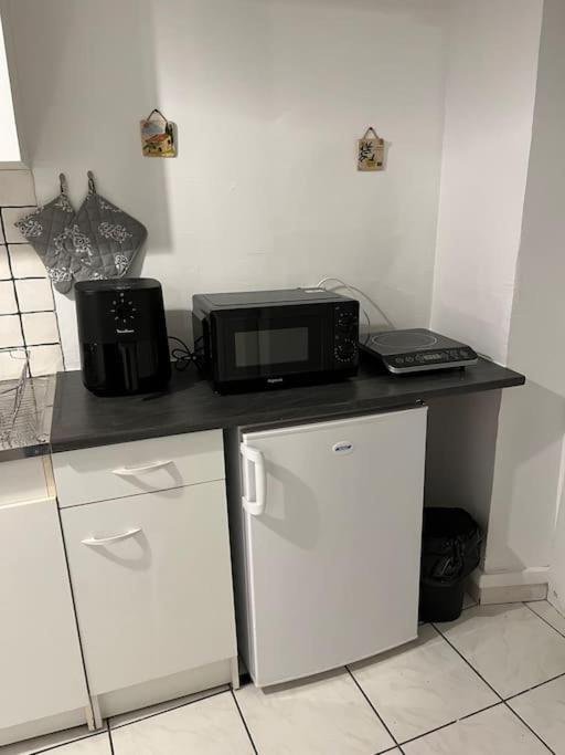 Joli Appartement Centre Nevers Eksteriør billede