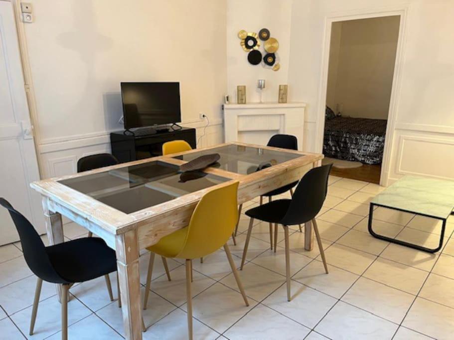 Joli Appartement Centre Nevers Eksteriør billede